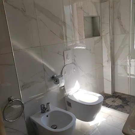 Apartamento Art Gallery 2 *