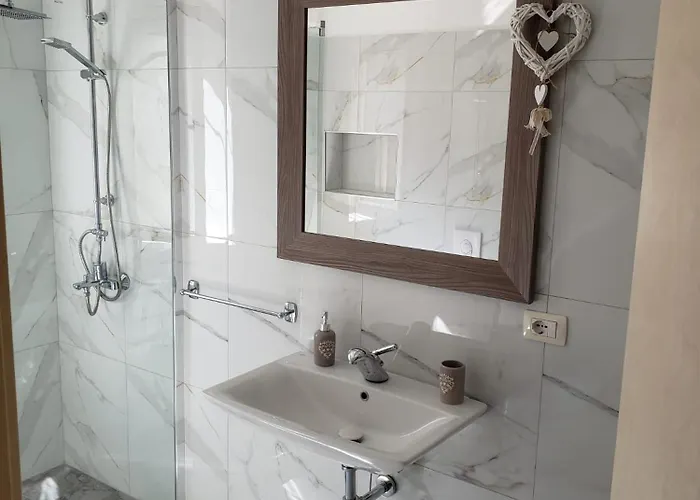 Art Gallery 2 * Tirana